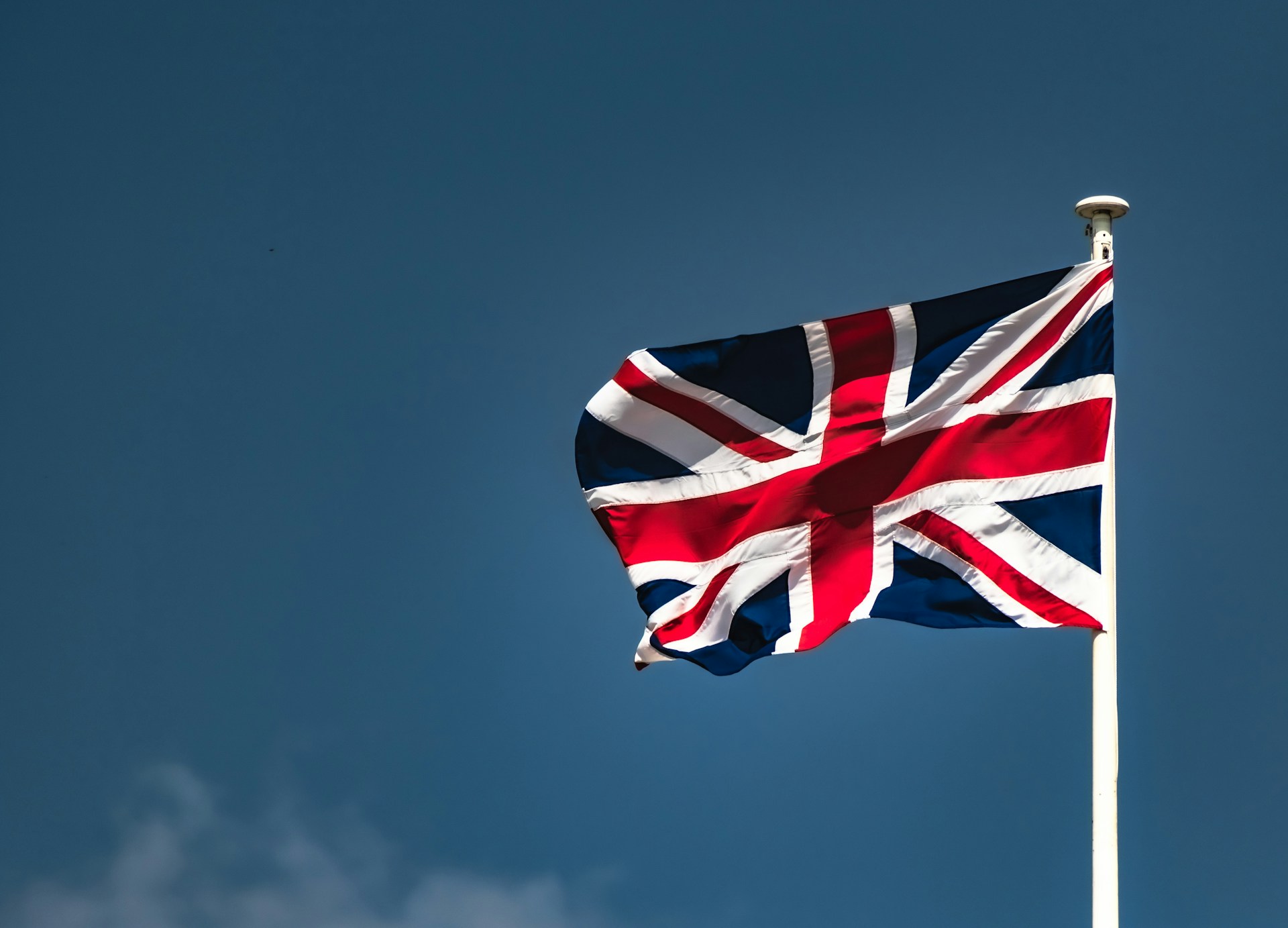 Lệnh cấm đồ nhựa dùng một lần ở England chính thức có hiệu lực